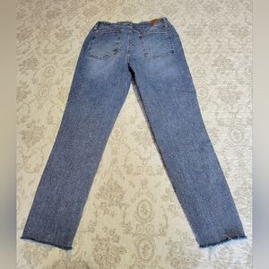 Judy Blue Relaxed Fit Los Angeles Crop Size 7/28